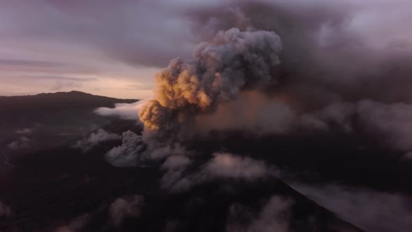 Volcano Eruption at Dawn, Ashes Break Out of the Volcano's Vent alt