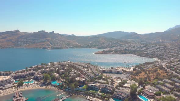 Sunny Day At The Resort alt