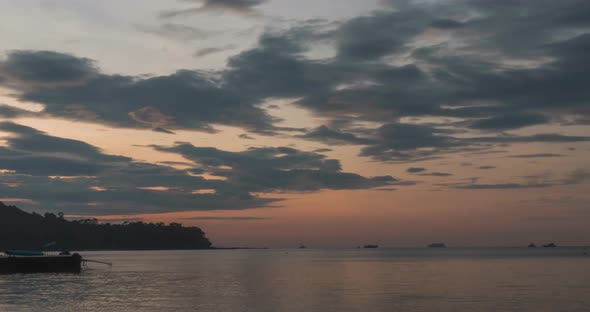 Timelapse Sunrise From Dark To Bright Day Sun Over Sea Waves Are Washing alt