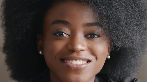 African American Girl Model with Beautiful White Teeth Smiles Friendly Looking at Camera alt