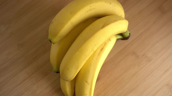 Bananas alt
