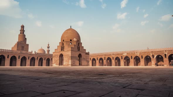 Oldest Mosque of Ibn Tulun in Cairo in Egypt alt