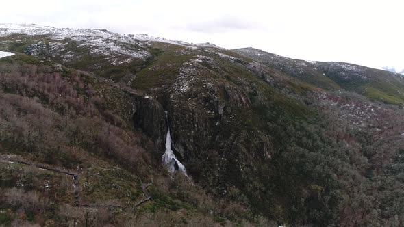 Winter Snow Mountain Waterfall alt