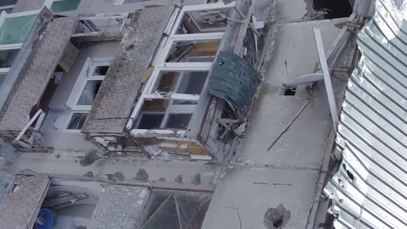 Vertical Video of a Makariv Ukraine a Building Destroyed By the War alt