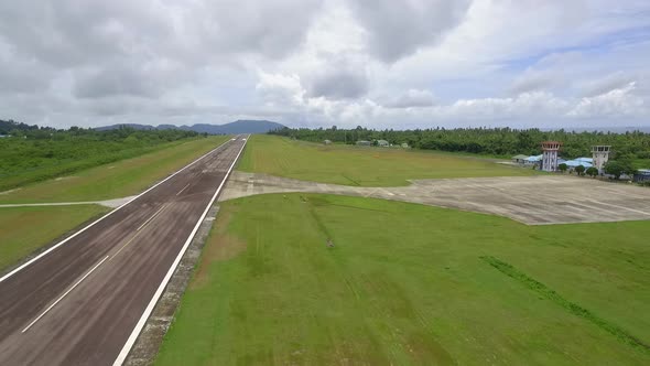 AH - Runaway of Small Airport at Weh Island 06