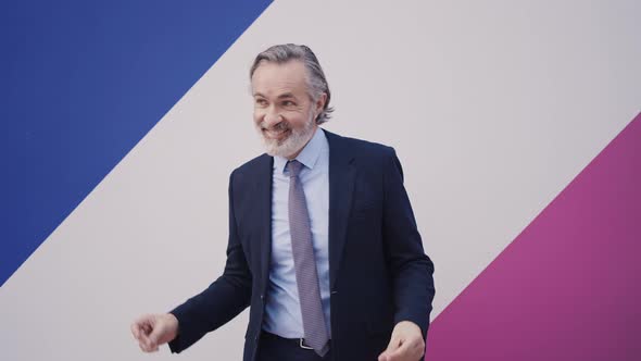 Senior business man outdoor. alt