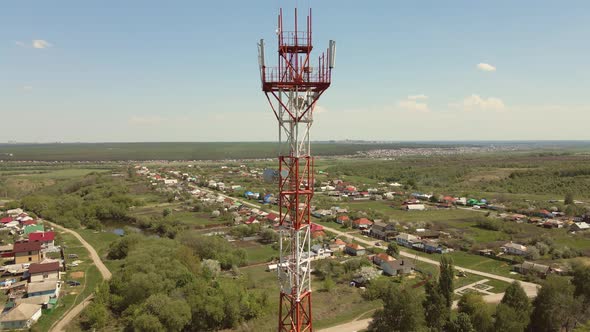 5G Antenna with 5G Technology in Rural Countryside alt