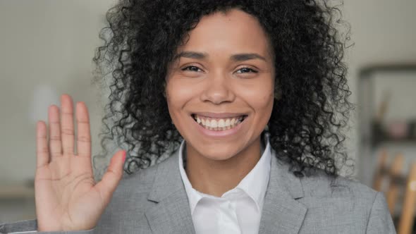 Hello Welcoming African Businesswoman Waving Hand alt