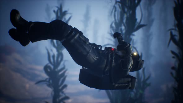 Spaceman Astronaut in the Sea alt