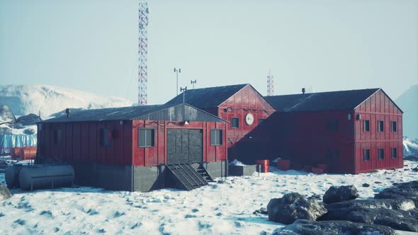 Antarctic Bases in the Antarctic Peninsula alt