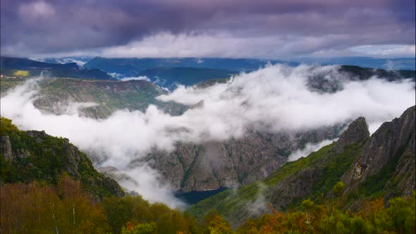 Mountain View. River Sil Canyon, Galicia Spain. Timelapse