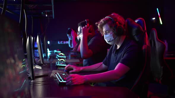 Whiteskinned and Blackskinned Guys are Members of an Esports Online Strategy Crew alt