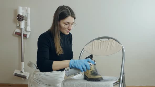 Painting and Restoration of Shoes at Home