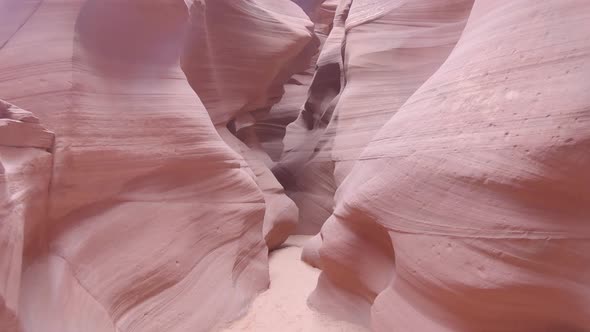 Amazing Antelope Canyon near Page City, Arizona, USA alt