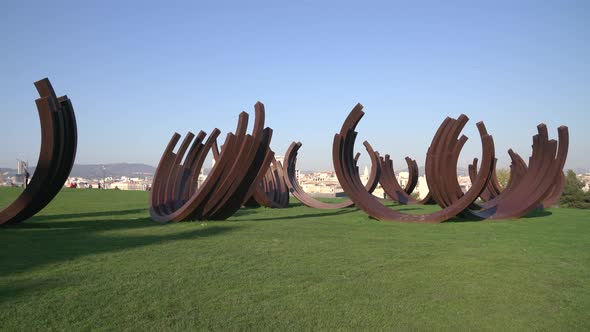 Large sculptures on green grass alt