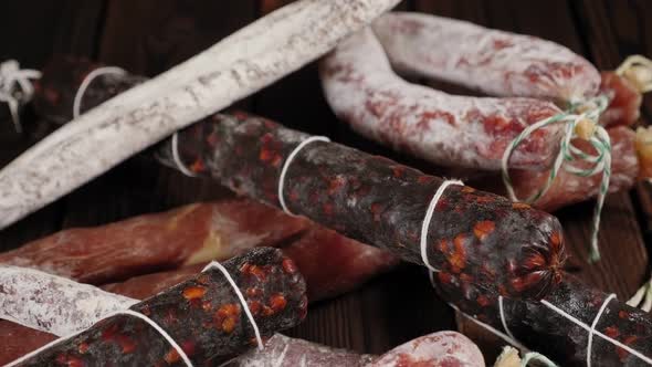 Traditional Sausage and Sausage with Mold alt