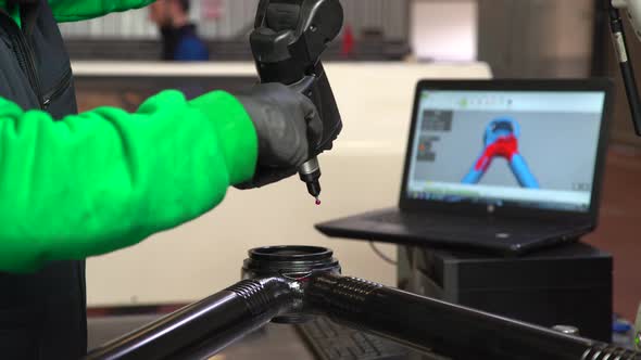 3 D Metal Design In The Factory alt