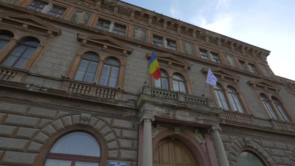 Low angle of Transylvania University alt