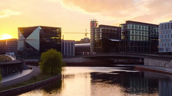 Day to Night Time Lapse of Berlin central station with spree river, Berlin, Germany