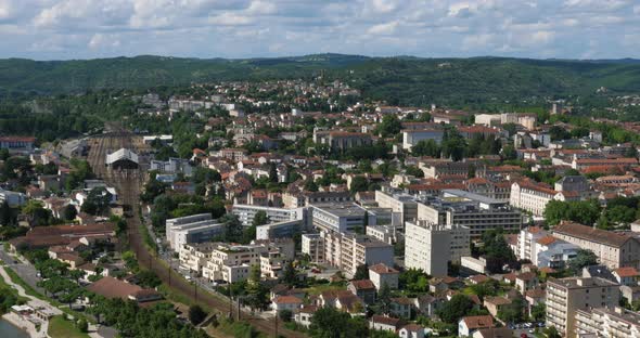 Town of Cahors from Mount Saint-Cyr, Lot department, the Occitan, France alt