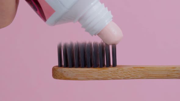 Eco Natural Bamboo Toothbrushes alt