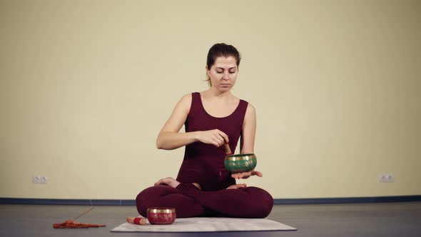 A Very Spiritual Ritual Related to Yoga Practise Performed By Yoga Guru alt