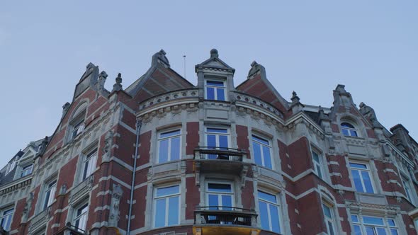 Close up of Hotel De L'Europe alt