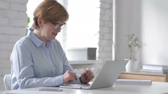 Online Video Chat on Laptop at Work By Woman alt