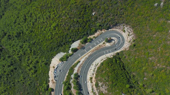 The Winding Road of Tianmen Mountain National Park Hunan Province Zhangjiajie alt