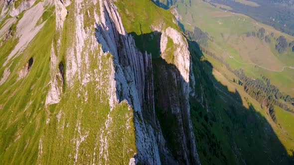 Schaefler Altenalptuerme Mountain Ridge Swiss Alpstein Alpine Appenzell Innerrhoden Switzerland a alt