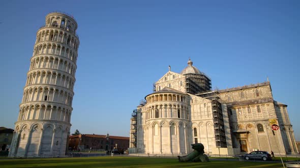 Pisa Leaning Tower , Italy alt
