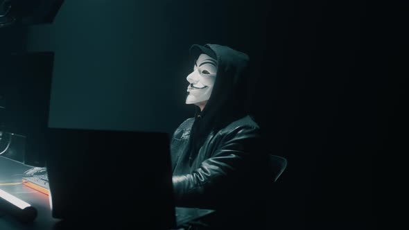Anonymous Computer Trespasser Hacking Database alt