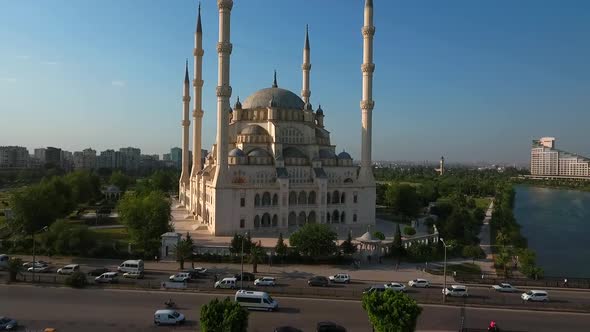 Mosque And Traffic alt