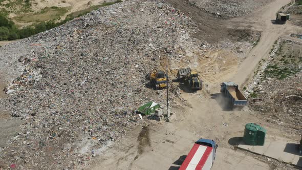 Landfill Waste Management alt