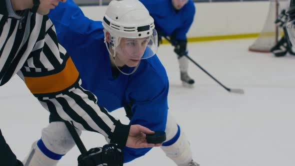 Face-off in ice hockey game