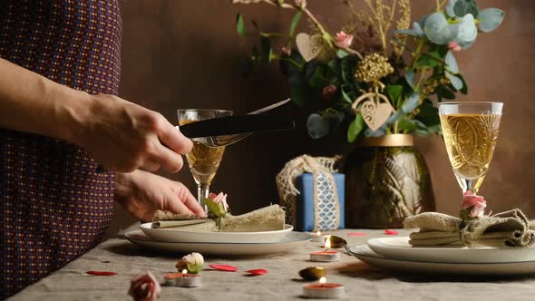 Valentines day table setting alt