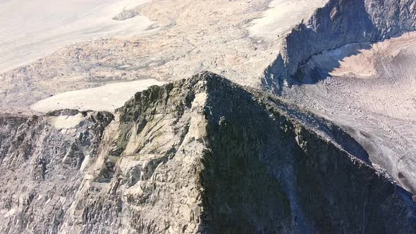 Flying over the Adamello Mountains alt
