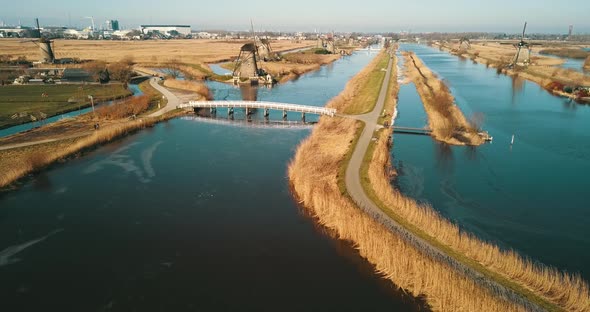 Kinderdijk Aerial 4K alt