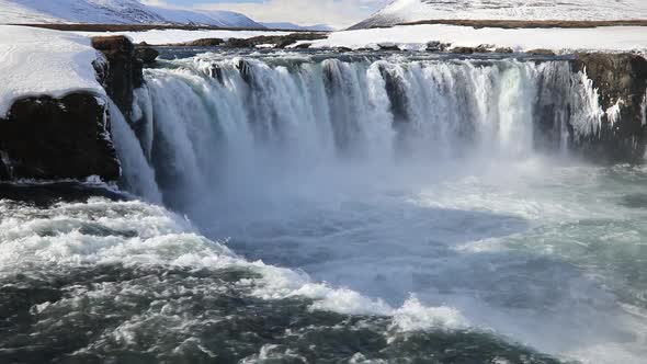 Godafoss Waterfall on Skjalfandafljot River, Iceland alt