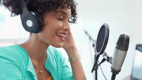 Side Shot Attractive African American Young Woman Doing Online Podcast With Microphone