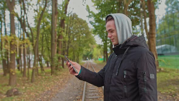 Nomophobia  People Using the Mobile Phone alt