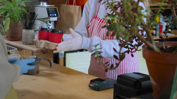 Takeaway Food Service Because of COVID19 alt