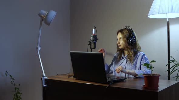 Live Streaming from Home. alt