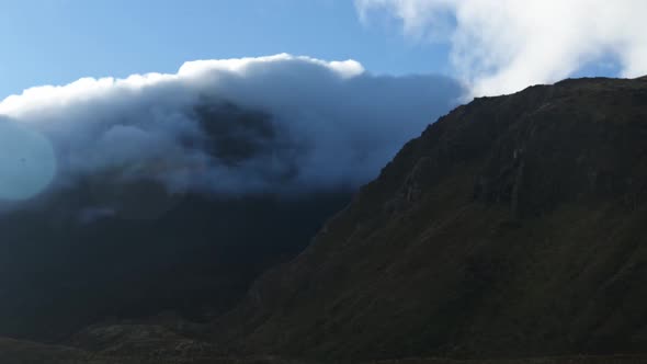 Time lapse of cloudsing over the mountains Ngauruhoe in the tongariro national park alt