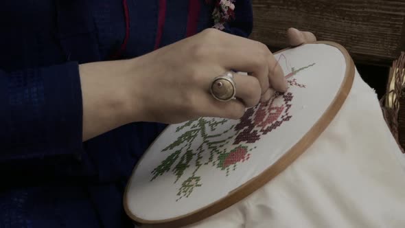 Turkish traditional needlework. alt