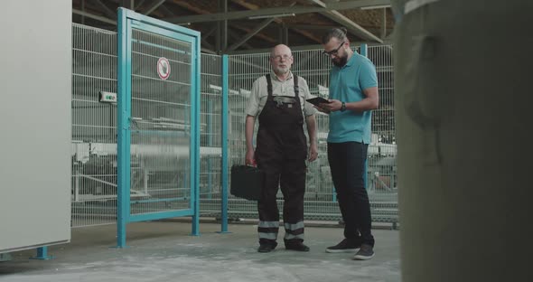 The Engineer and Manager of Industry Manufacturing Talk About Workflow alt