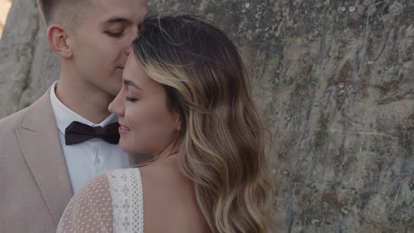 Close Up of Young Couple in the Mountains alt