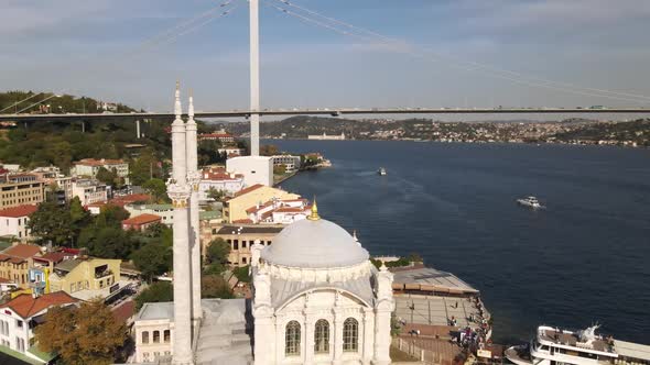 Ortakoy Mosque alt