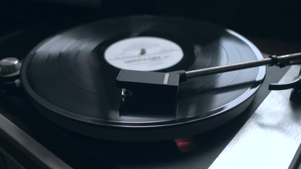 Old Vintage Vinyl Playing Music alt