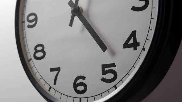 6.12 Clock Face from 4 to 9 hours o'clock in time lapse